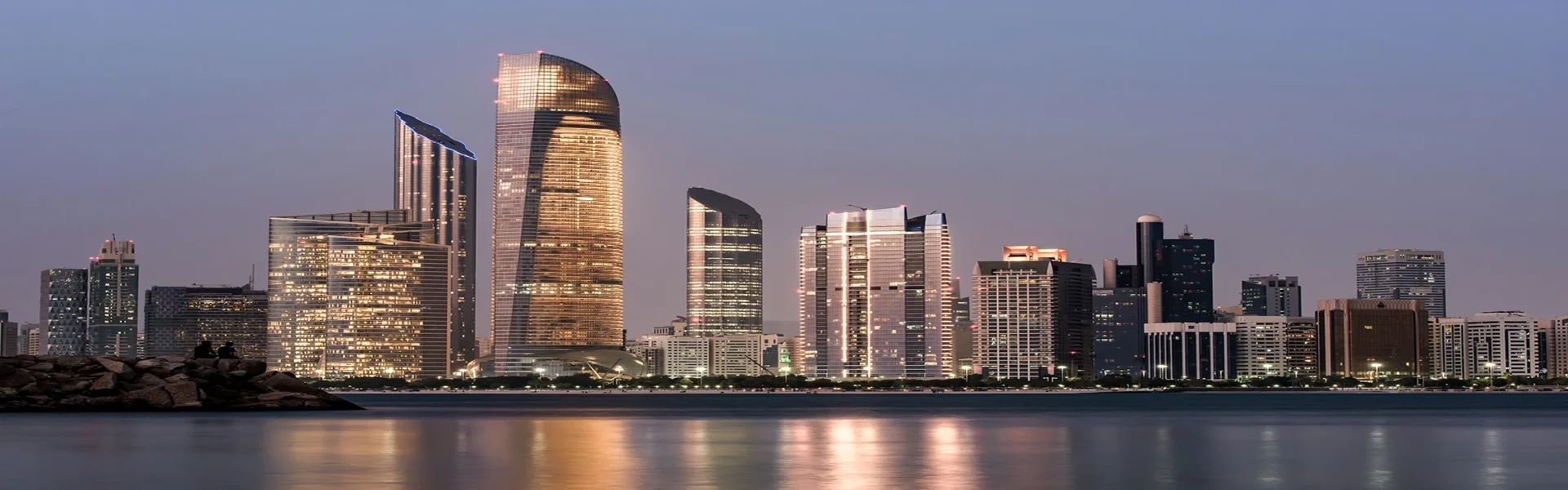 abu dhabi seascape with skyscrapers.pdf1